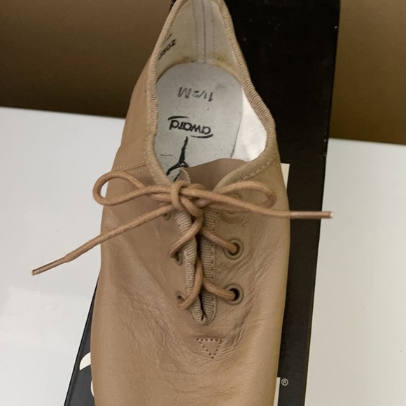 New Award kid’s tan lace up jazz shoes 1.5MS - Picture 5 of 5